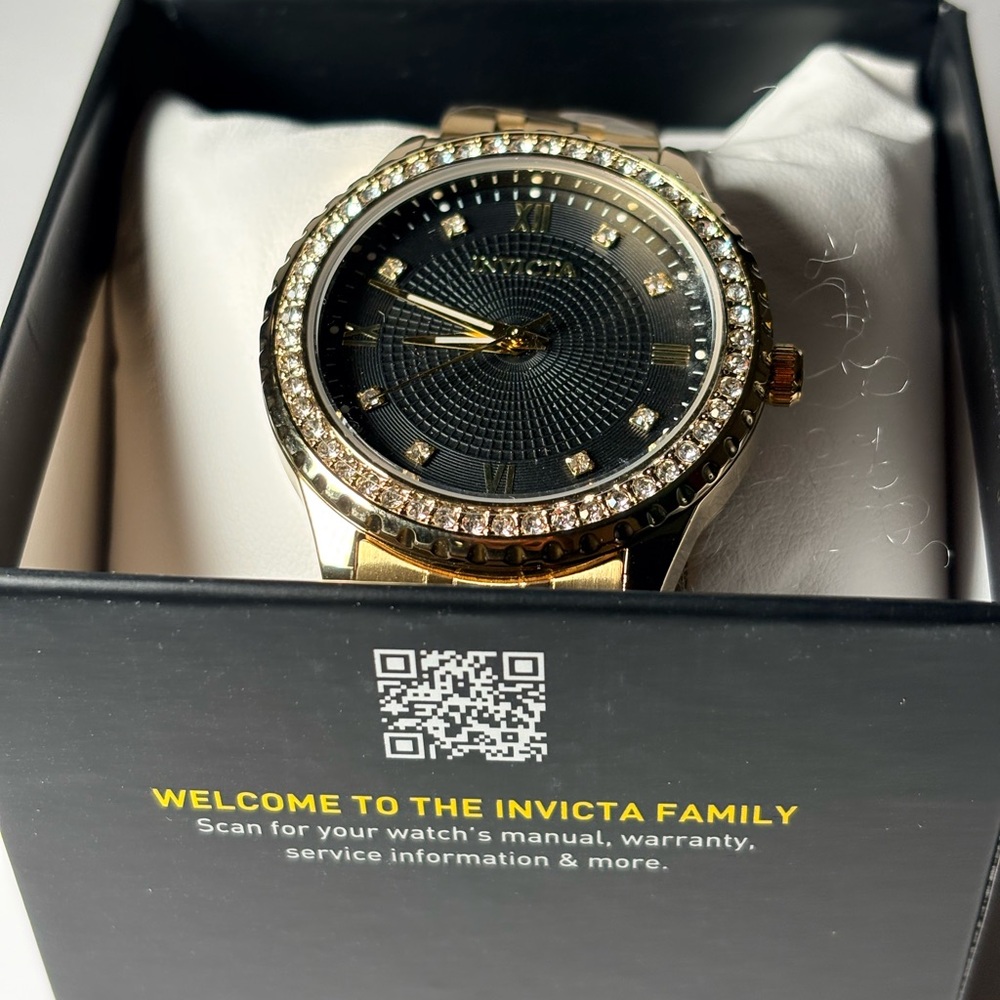 Brand New in the box 🔥🔥🔥Invicta Women’s Watch Gold Timepiece with waterproof. - Picture 11 of 12